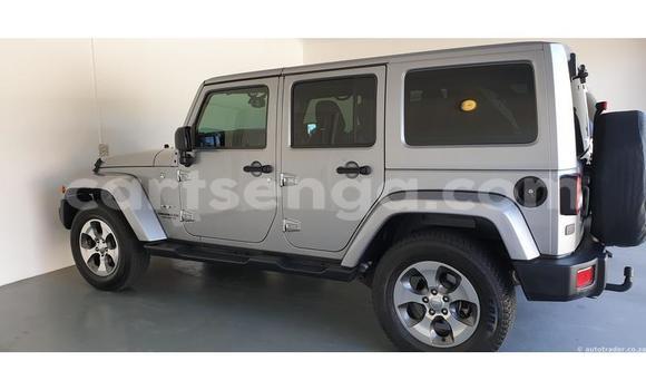 Nunua Ilio tumika Jeep Compass Silver Gari ndani ya Manzini nchini Manzini Nunua Ilio tumika Jeep Compass Silver Gari ndani ya Manzini nchini Manzini