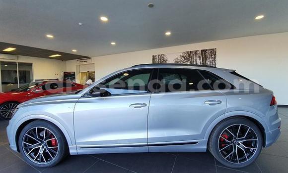 Nunua Ilio tumika Audi Q8 Silver Gari ndani ya Manzini nchini Manzini Nunua Ilio tumika Audi Q8 Silver Gari ndani ya Manzini nchini Manzini