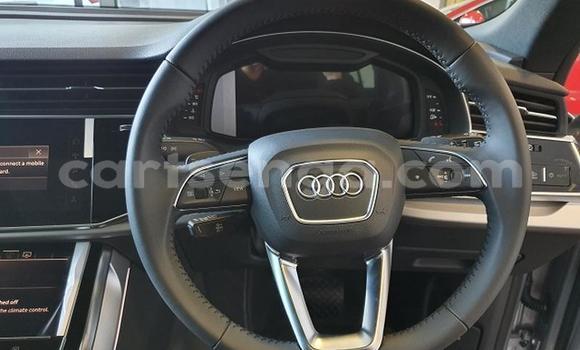 Nunua Ilio tumika Audi Q8 Silver Gari ndani ya Manzini nchini Manzini Nunua Ilio tumika Audi Q8 Silver Gari ndani ya Manzini nchini Manzini