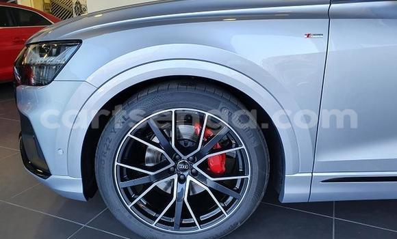 Nunua Ilio tumika Audi Q8 Silver Gari ndani ya Manzini nchini Manzini Nunua Ilio tumika Audi Q8 Silver Gari ndani ya Manzini nchini Manzini