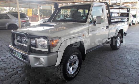 Buy Used Toyota Land Cruiser White Car in Manzini in Manzini Buy Used Toyota Land Cruiser White Car in Manzini in Manzini