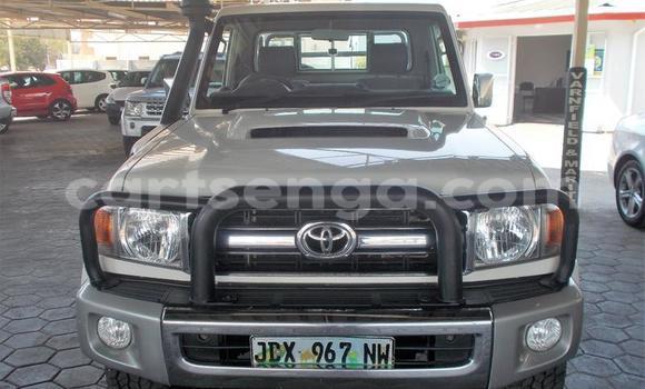 Buy Used Toyota Land Cruiser White Car in Manzini in Manzini Buy Used Toyota Land Cruiser White Car in Manzini in Manzini