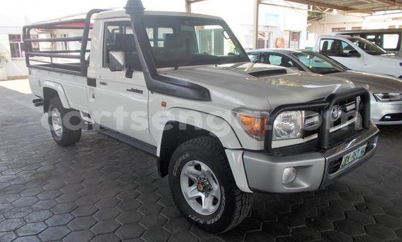 Buy Used Toyota Land Cruiser White Car in Manzini in Manzini Buy Used Toyota Land Cruiser White Car in Manzini in Manzini