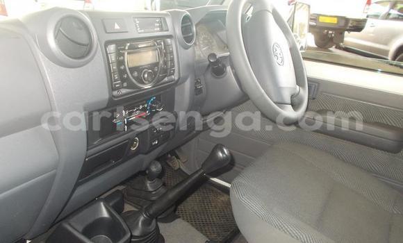 Buy Used Toyota Land Cruiser White Car in Manzini in Manzini Buy Used Toyota Land Cruiser White Car in Manzini in Manzini