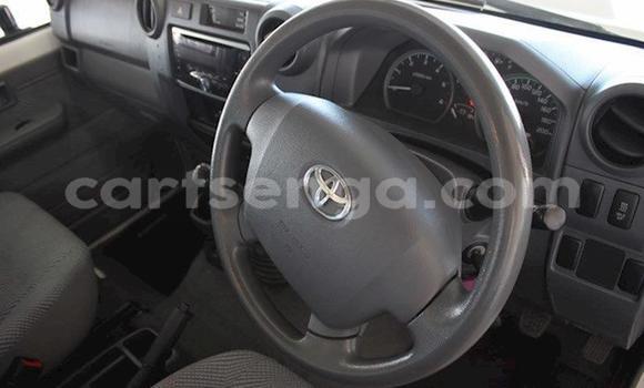 Acheter Occasion Voiture Toyota Land Cruiser Blanc à Manzini, Manzini Acheter Occasion Voiture Toyota Land Cruiser Blanc à Manzini, Manzini