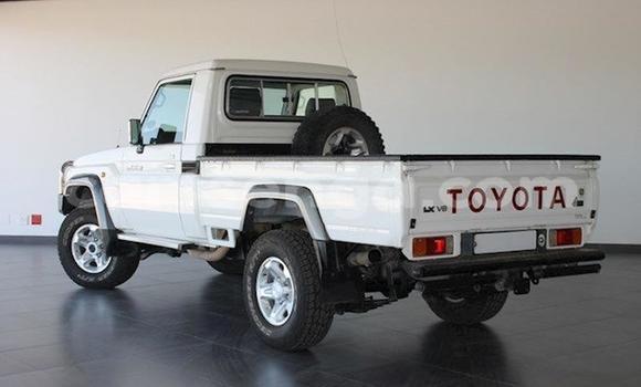 Acheter Occasion Voiture Toyota Land Cruiser Blanc à Manzini, Manzini Acheter Occasion Voiture Toyota Land Cruiser Blanc à Manzini, Manzini
