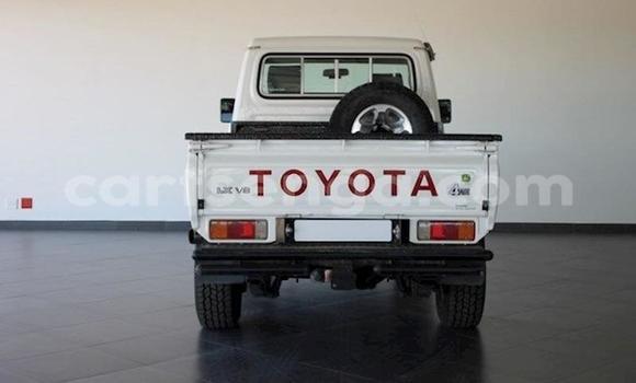 Acheter Occasion Voiture Toyota Land Cruiser Blanc à Manzini, Manzini Acheter Occasion Voiture Toyota Land Cruiser Blanc à Manzini, Manzini