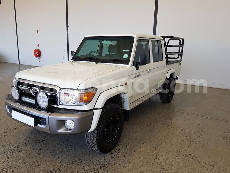 Big with watermark toyota land cruiser hhohho mondi 12622