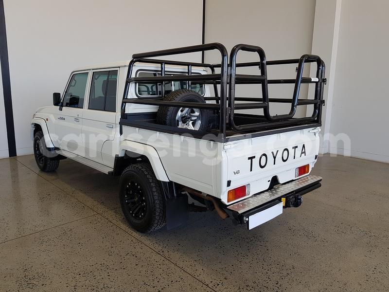 Big with watermark toyota land cruiser hhohho mondi 12622