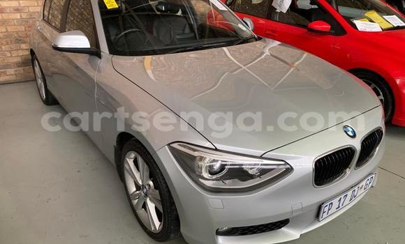 Nunua Ilio tumika BMW 1–Series Silver Gari ndani ya Manzini nchini Manzini Nunua Ilio tumika BMW 1–Series Silver Gari ndani ya Manzini nchini Manzini