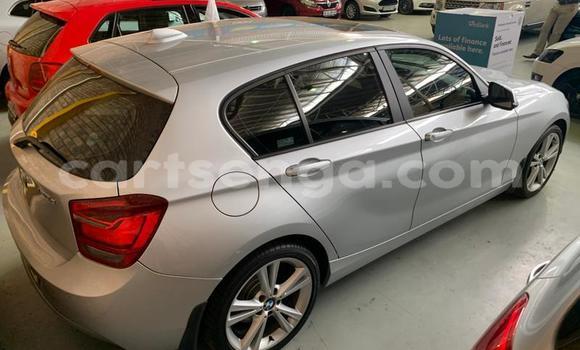 Nunua Ilio tumika BMW 1–Series Silver Gari ndani ya Manzini nchini Manzini Nunua Ilio tumika BMW 1–Series Silver Gari ndani ya Manzini nchini Manzini