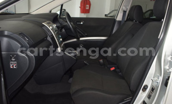 Nunua Ilio tumika Toyota Corolla Verso Silver Gari ndani ya Manzini nchini Manzini Nunua Ilio tumika Toyota Corolla Verso Silver Gari ndani ya Manzini nchini Manzini