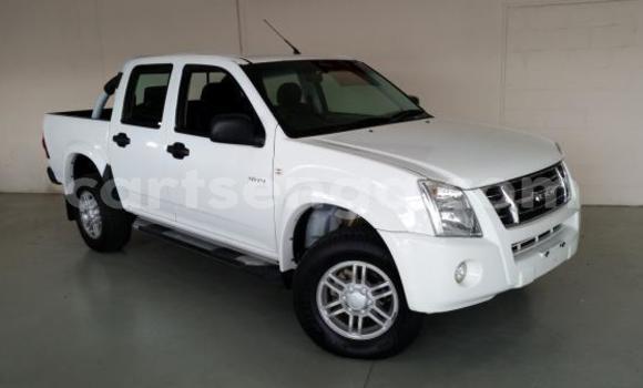 Buy Used Isuzu KB White Car in Ezulwini in Hhohho Buy Used Isuzu KB White Car in Ezulwini in Hhohho