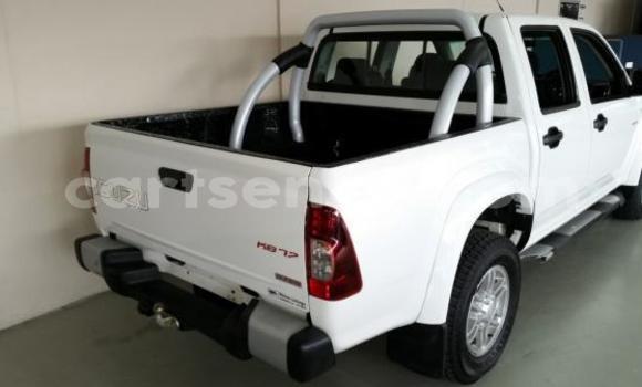 Buy Used Isuzu KB White Car in Ezulwini in Hhohho Buy Used Isuzu KB White Car in Ezulwini in Hhohho