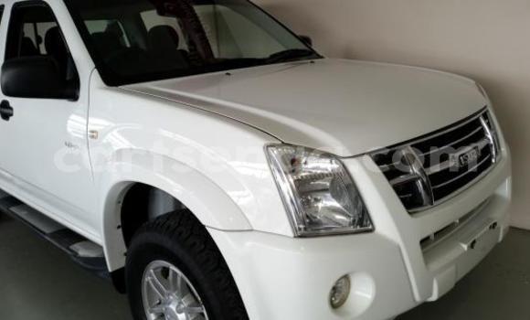 Buy Used Isuzu KB White Car in Ezulwini in Hhohho Buy Used Isuzu KB White Car in Ezulwini in Hhohho