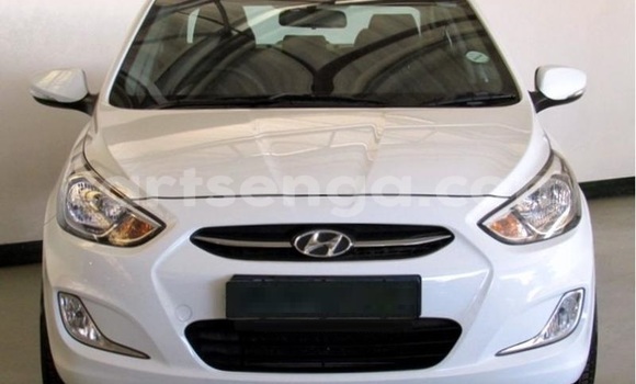 Buy Used Hyundai Accent White Car in Ezulwini in Hhohho Buy Used Hyundai Accent White Car in Ezulwini in Hhohho