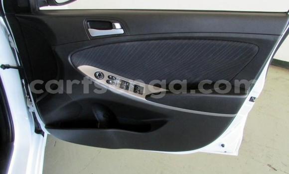 Buy Used Hyundai Accent White Car in Ezulwini in Hhohho Buy Used Hyundai Accent White Car in Ezulwini in Hhohho