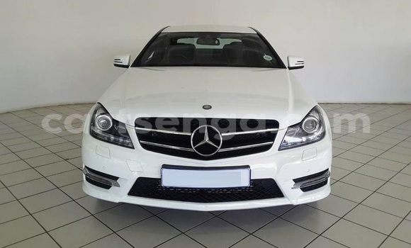Acheter Occasion Voiture Mercedes‒Benz C–Class Blanc à Manzini, Manzini Acheter Occasion Voiture Mercedes‒Benz C–Class Blanc à Manzini, Manzini