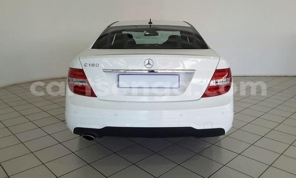 Acheter Occasion Voiture Mercedes‒Benz C–Class Blanc à Manzini, Manzini Acheter Occasion Voiture Mercedes‒Benz C–Class Blanc à Manzini, Manzini
