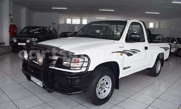 Nunua Ilio tumika Toyota Hilux White Gari ndani ya Hlatikulu nchini Wilaya ya Shiselweni Nunua Ilio tumika Toyota Hilux White Gari ndani ya Hlatikulu nchini Wilaya ya Shiselweni