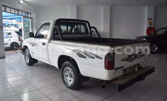 Nunua Ilio tumika Toyota Hilux White Gari ndani ya Hlatikulu nchini Wilaya ya Shiselweni Nunua Ilio tumika Toyota Hilux White Gari ndani ya Hlatikulu nchini Wilaya ya Shiselweni