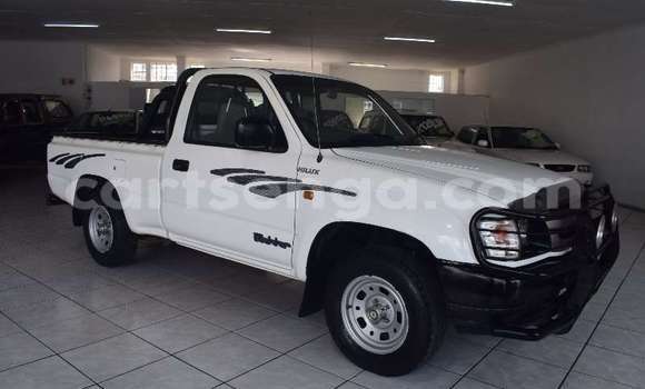 Nunua Ilio tumika Toyota Hilux White Gari ndani ya Hlatikulu nchini Wilaya ya Shiselweni Nunua Ilio tumika Toyota Hilux White Gari ndani ya Hlatikulu nchini Wilaya ya Shiselweni