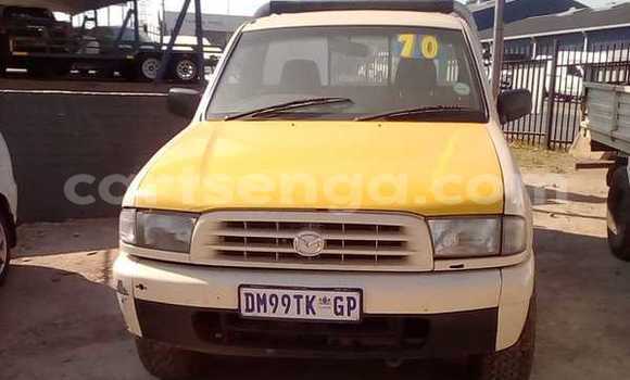 Acheter Occasion Voiture Mazda BT-50 Blanc à Hlatikulu, Shiselweni District Acheter Occasion Voiture Mazda BT-50 Blanc à Hlatikulu, Shiselweni District