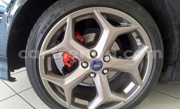 Acheter Occasion Voiture Ford Focus ST Noir à Manzini, Manzini Acheter Occasion Voiture Ford Focus ST Noir à Manzini, Manzini