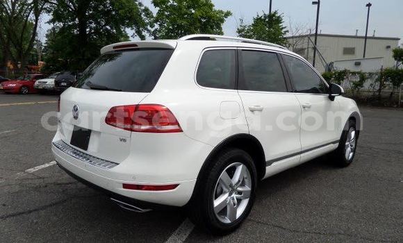 Buy Used Volkswagen Touareg White Car in Big Bend in Lubombo District Buy Used Volkswagen Touareg White Car in Big Bend in Lubombo District