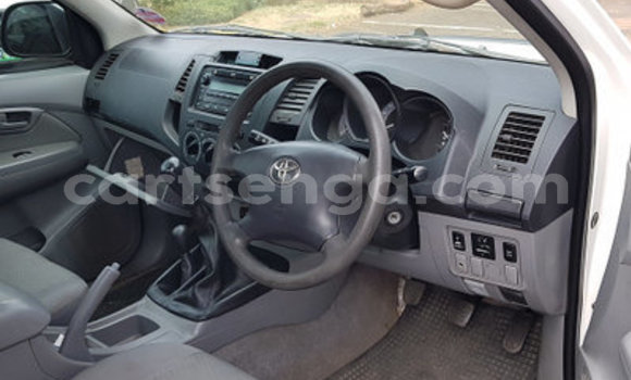 Acheter Occasion Voiture Toyota Hilux Blanc à Manzini, Manzini Acheter Occasion Voiture Toyota Hilux Blanc à Manzini, Manzini