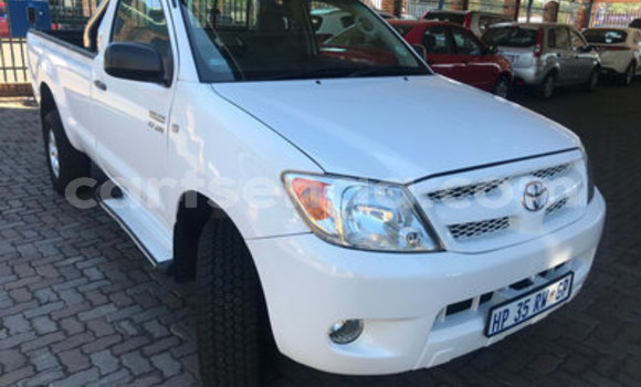 Buy Used Toyota Hilux White Car in Manzini in Manzini Buy Used Toyota Hilux White Car in Manzini in Manzini
