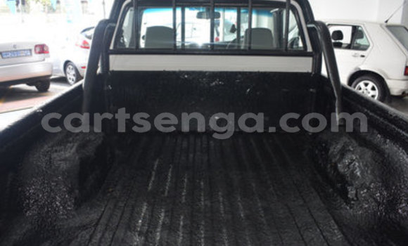 Nunua Ilio tumika Toyota Hilux White Gari ndani ya Manzini nchini Manzini Nunua Ilio tumika Toyota Hilux White Gari ndani ya Manzini nchini Manzini