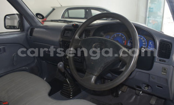 Nunua Ilio tumika Toyota Hilux White Gari ndani ya Manzini nchini Manzini Nunua Ilio tumika Toyota Hilux White Gari ndani ya Manzini nchini Manzini