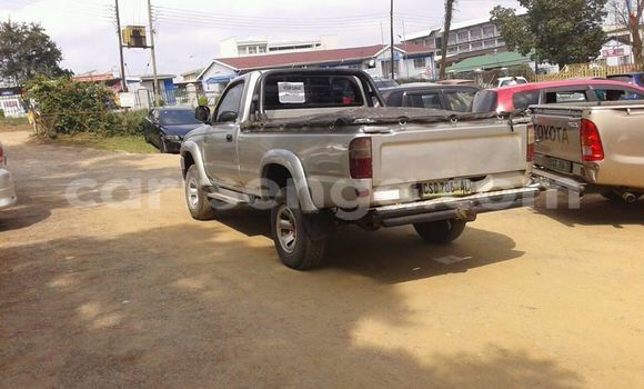 Nunua Ilio tumika Toyota Hilux Silver Gari ndani ya Mbabane nchini Manzini Nunua Ilio tumika Toyota Hilux Silver Gari ndani ya Mbabane nchini Manzini