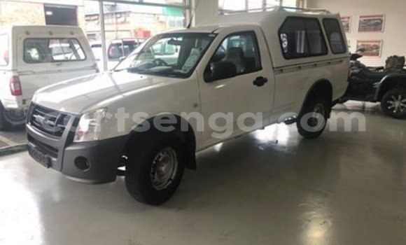 Acheter Occasion Voiture Isuzu KB Blanc à Manzini, Manzini Acheter Occasion Voiture Isuzu KB Blanc à Manzini, Manzini