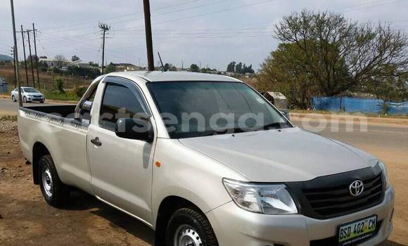 Nunua Ilio tumika Toyota Hilux Silver Gari ndani ya Mbabane nchini Manzini Nunua Ilio tumika Toyota Hilux Silver Gari ndani ya Mbabane nchini Manzini