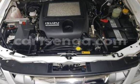 Nunua Ilio tumika Isuzu KB White Gari ndani ya Manzini nchini Manzini Nunua Ilio tumika Isuzu KB White Gari ndani ya Manzini nchini Manzini