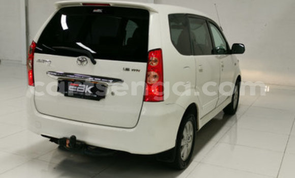 Buy Used Toyota Avanza White Car in Manzini in Manzini Buy Used Toyota Avanza White Car in Manzini in Manzini