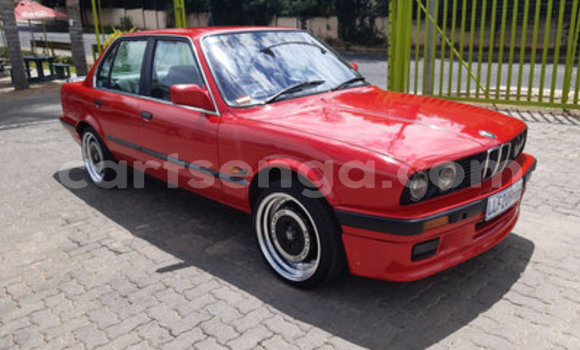 Nunua Ilio tumika BMW 3–Series Red Gari ndani ya Manzini nchini Manzini Nunua Ilio tumika BMW 3–Series Red Gari ndani ya Manzini nchini Manzini