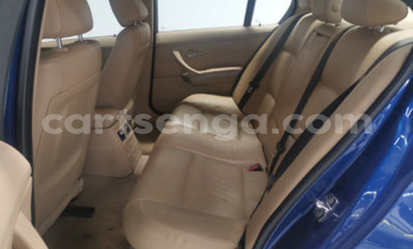 Nunua Ilio tumika BMW 3–Series Blue Gari ndani ya Manzini nchini Manzini Nunua Ilio tumika BMW 3–Series Blue Gari ndani ya Manzini nchini Manzini