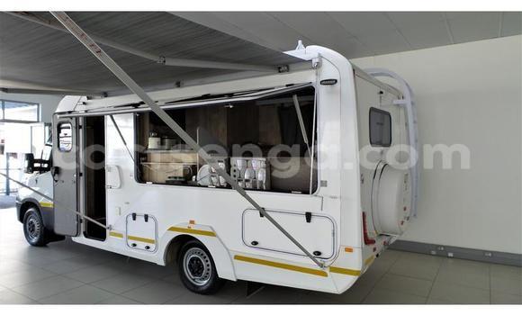 Nunua Ilio tumika IVECO Massif White Gari ndani ya Mbabane nchini Manzini Nunua Ilio tumika IVECO Massif White Gari ndani ya Mbabane nchini Manzini