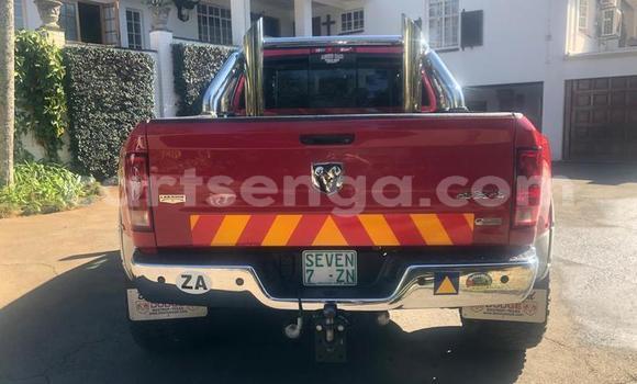 Nunua Ilio tumika Dodge RAM Red Gari ndani ya Mbabane nchini Manzini Nunua Ilio tumika Dodge RAM Red Gari ndani ya Mbabane nchini Manzini
