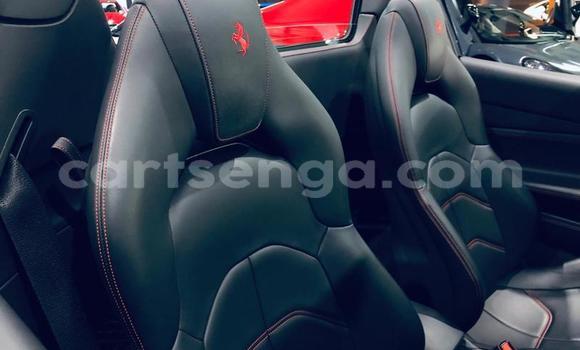 Nunua Ilio tumika Ferrari 400 Red Gari ndani ya Mbabane nchini Manzini Nunua Ilio tumika Ferrari 400 Red Gari ndani ya Mbabane nchini Manzini