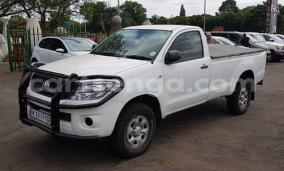 Buy Used Toyota Hilux White Car in Manzini in Manzini Buy Used Toyota Hilux White Car in Manzini in Manzini