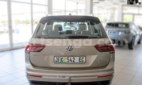 Buy Used Volkswagen Tiguan Beige Car in Vuvulane in Lubombo District Buy Used Volkswagen Tiguan Beige Car in Vuvulane in Lubombo District