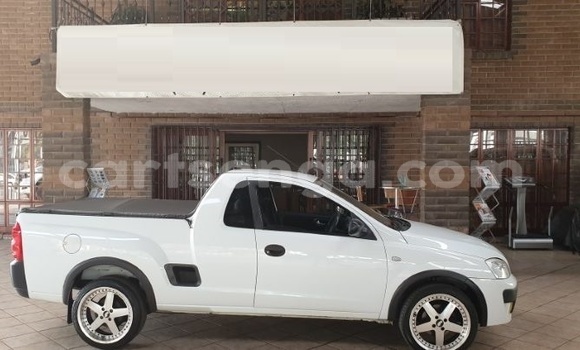 Buy Used Opel Corsa White Car in Ezulwini in Hhohho Buy Used Opel Corsa White Car in Ezulwini in Hhohho