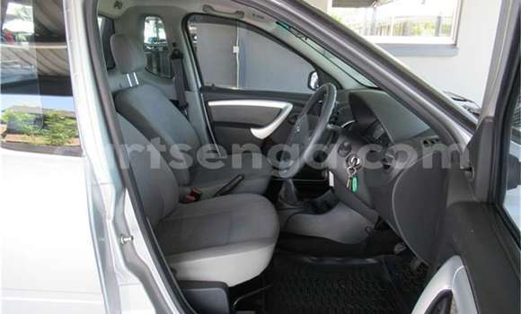 Buy Used Nissan NP 300 Silver Car in Ezulwini in Hhohho Buy Used Nissan NP 300 Silver Car in Ezulwini in Hhohho