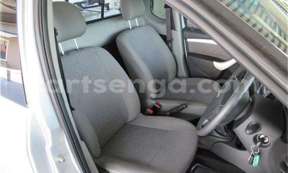 Buy Used Nissan NP 300 Silver Car in Ezulwini in Hhohho Buy Used Nissan NP 300 Silver Car in Ezulwini in Hhohho