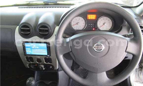 Buy Used Nissan NP 300 Silver Car in Ezulwini in Hhohho Buy Used Nissan NP 300 Silver Car in Ezulwini in Hhohho