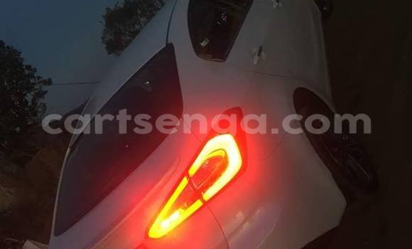 Buy Used Kia Sedona White Car in Mbabane in Manzini Buy Used Kia Sedona White Car in Mbabane in Manzini